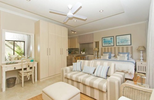 Wilderness Beach Apartment | Dolphinvilla Studio Apartment