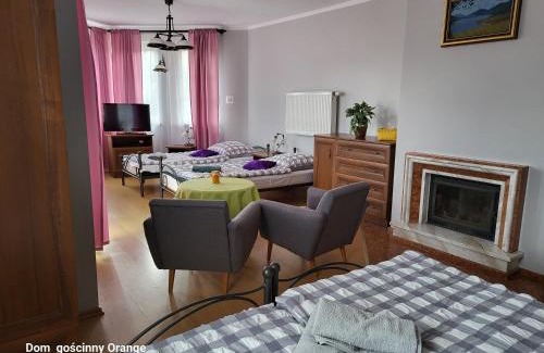 Regietow House | Dom Gościnny Orange
