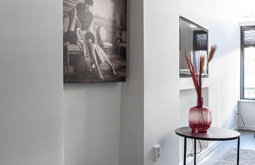 Utrecht City Center Apartment | Dom Tower Apartments by VGW