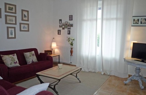 Le Haillan House | Domaine D'hustin - LE Haillan