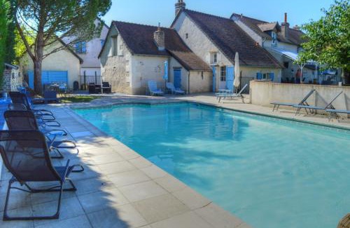 Dame-Marie-les-Bois Bed & Breakfast | Domaine de la Picardière