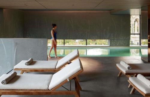 Issy-les-Moulineaux Hotel | Domaine de la Reine Margot Paris-Issy - MGallery Collection