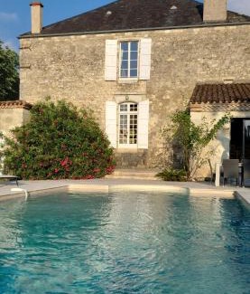 Vianne Villa | Domaine de Lagrange