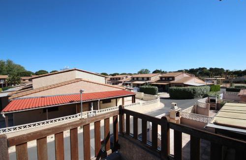 Portiragnes-Plage Villa | Domaine de vacances à 600m de la plage -animations piscines en supplément -villa climatisee 3 chambres 7 à 9 couchages, WIFI terrasse parking LRTAMI21