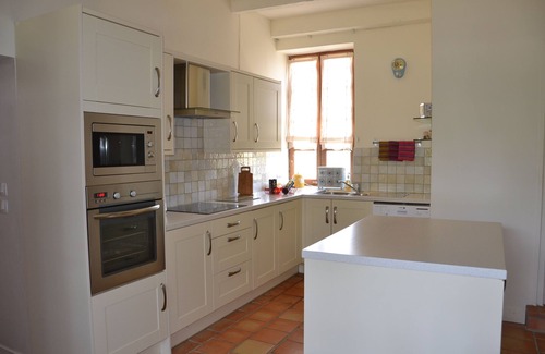 Fumel House | Domaine Le Mathi, gite "le Mas" 10 people, wooded park, cycle route