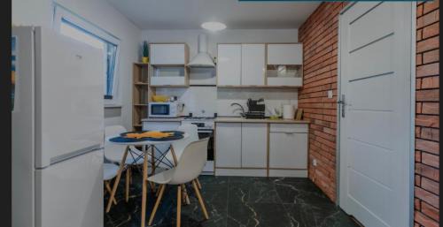 Koscierzyna House | Domek Adam - Kozy