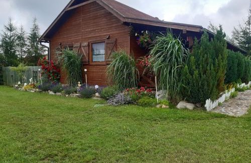 Warpuny House | Domek w Kwiatach