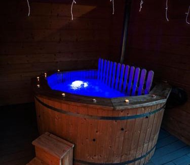 Lobozew Gorny House | Domek z Jacuzzi w Cenie -Solina