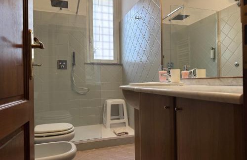 Rione XVIII Castro Pretorio Apartment | Domi 10 Apartment, Stazione Termini, Via Curtatone 12