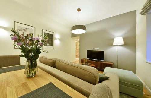 Old Town Apartment | Domillion 3bdr 2baths President Palace park L419A