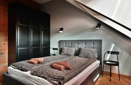 Old Town House | Domillion New Modern Old town apt 16 ppl U2C1