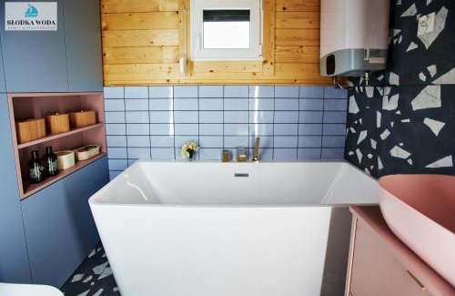 Zlocieniec Apartment | Domki Słodka Woda "Żuraw i Fuksja"