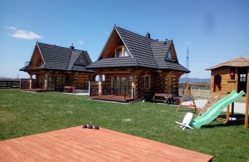 Szaflary Ski Chalet | DOMKI TATRY z jacuzzi i sauną w cenie - spokojna okolica - świetna dla rodzin z dziećmi lub grupy znajomych!