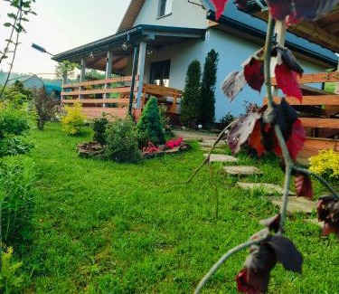Ustrzyki Dolne House | Domki w Bieszczadzkiej Dolinie