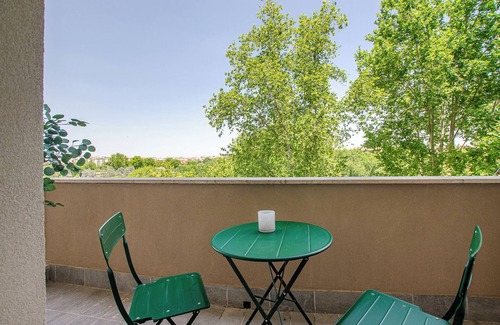 Monte Sacro Apartment | DOMUS CAMPI FLEGREI | new, 5 km from the center, well served by public transport