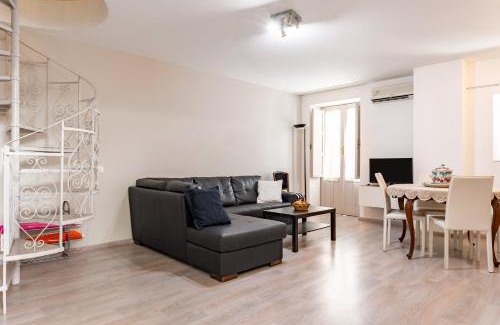 Taormina City Centre Apartment | Domus Elisae Apartment - Taormina