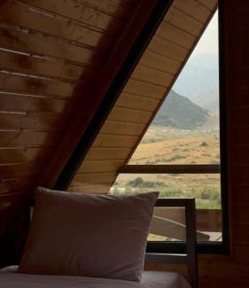 Kazbegi Apartment | Donata Cottages kazbegi