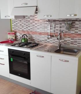 Cobbs Cross Apartment | Donkey on the Beach