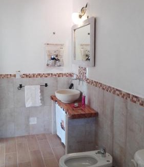 Cobbs Cross Apartment | Donkey on the Beach