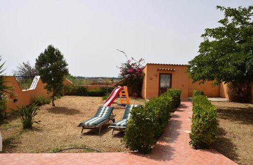 Porto Palo House | Donna Luigia
