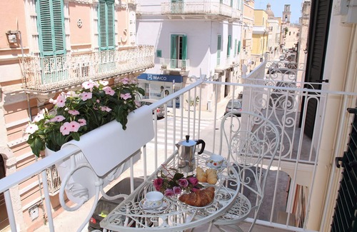 Monopoli Apartment | Donnalby First Floor House with Terrace