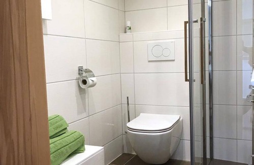 Unterburg am Klopeiner See House | Doppelzimmer, Dusche, WC, Economy Plus - Lindenhof - Restaurant & Pension