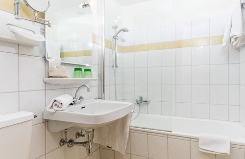 Doebriach Apartment | Doppelzimmer "goldeck" - Hotel zur Post 3superior - Ihr Familienhotel