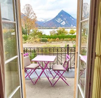 Darligen House | Doppelzimmer mit Terrasse