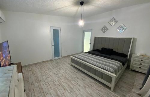 San Antonio House | Dorado 6BR Family Group Retreat