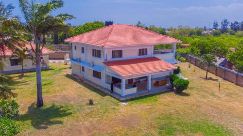 Diani Beach House | Doric Cottages Diani