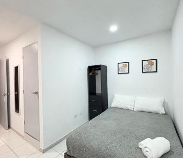 Surquillo Apartment | Dormitorio Independiente con terraza