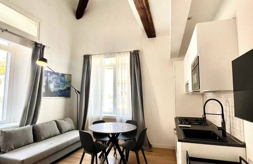 Porta Genova Apartment | DoroteaCity & Wi-Fi Loft [Modern Design Downtown | New and Renovated]