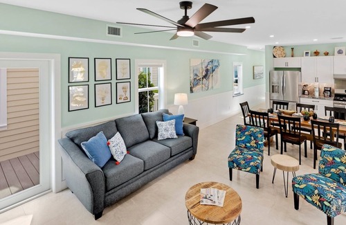 Uptown - Upper Duval House | *DOS CASITAS @ DUVAL* Old Town Cottage & Private Pool + LAST KEY SERVICES