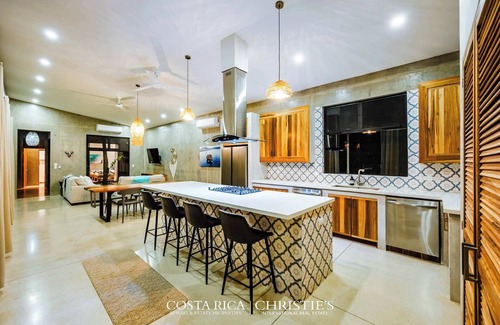 Playa Grande House | Dos Hijas 6 Bedroom Villa-Steps to the Main Surf Break -