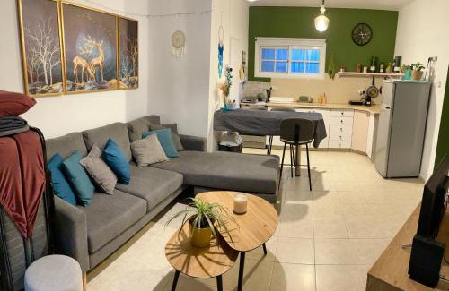 Tel Aviv Promenade Apartment | Dotan's Boutique Apartments - By The Beach!