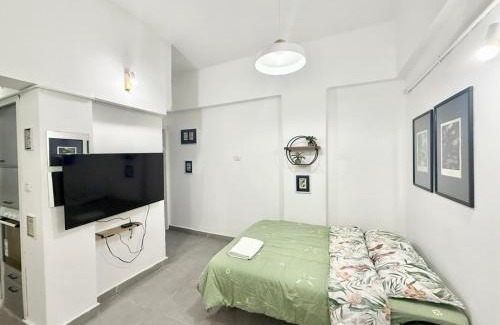 Old North Apartment | Dotan's Place By The Beach!