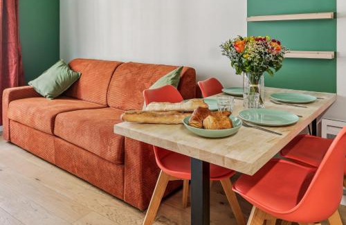 Silly-Gallieni Apartment | Double Apartment l 15min from Eiffel Tower by Car