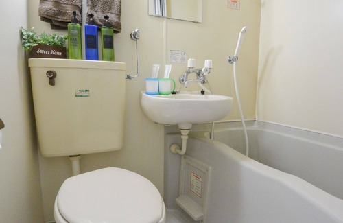 Shiroishi Apartment | Double Bedroom A 3 minutes walk from Shiroishi Sub - 402/Sapporo Hokkaidō