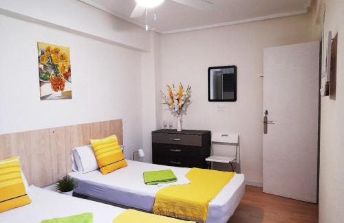 En Corts House | Double cozy room. Ruzafa - perfect place to stay