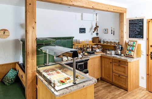 Ramsau bei Berchtesgaden Apartment | Double room no. 5, apartment, 1-2 persons, 40 sqm, west-facing balcony, W-LAN
