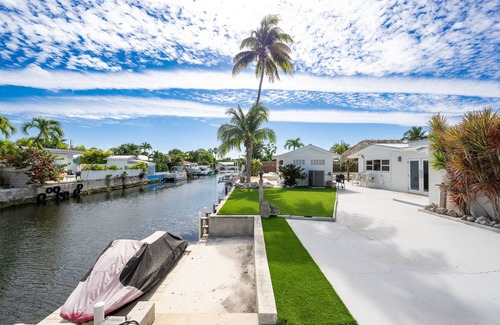 New Town House | Double Lot Private Villa and Pool with Direct Boat Entry to Atlantic and Gulf.