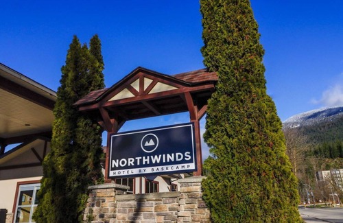 Revelstoke Hotel | Double Queen Suite Northwinds