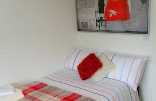 Limehouse Apartment | Double Room 1 in flat on East London.