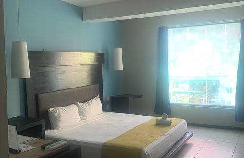Playa del Carmen Hotel | Double room at BLVD Hotel, unbeatable location