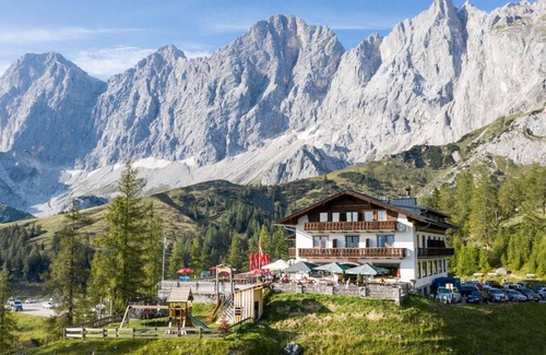 Ramsau am Dachstein Cabin | Double room "Dachstein" with shower, WC partly. Balcony - Berghotel Türlwand