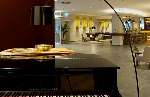 Alzey Hotel | Double room "Auslese", shower, toilet - Weinhotel Kaisergarten