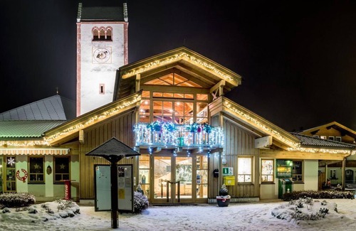 Fusch an der Grossglocknerstrasse House | Double room Cat. A (B&B 1-2 N) - waterfall, hotel