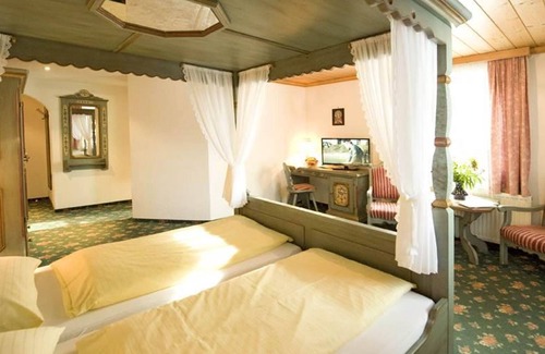 Rauris Cottage | Double room country house half board - Hotel Bräu***