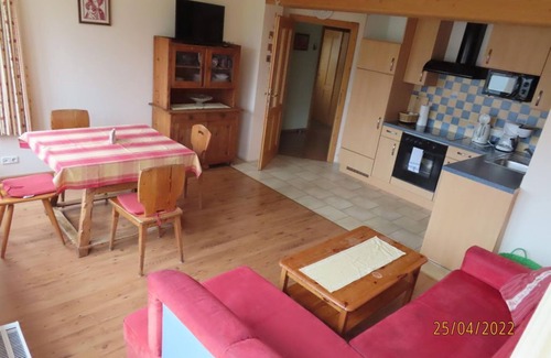 Hinterstoder Apartment | Double room courtyard view - Ferienhof Blasriegl