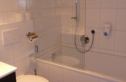 Riezlern House | Double room large - shower or bath / WC - Biohotel Walserstuba